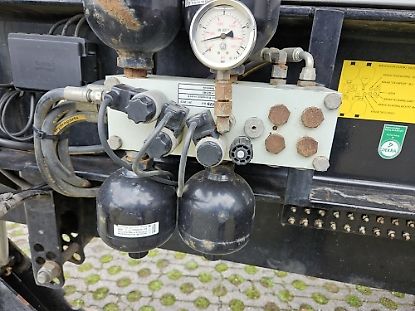 Veenhuis JVZK 23000 gronddumper (4x)