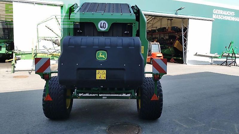 John Deere v 451 m hc25