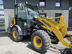 Komatsu WA 70M 6 Tonner mit nur 246 Stunden, inkl. 2 Werkzeugen