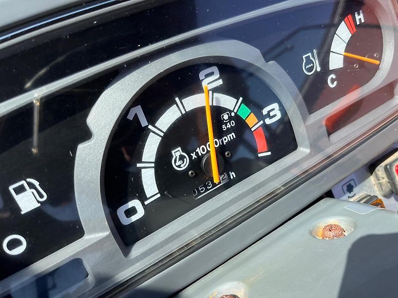 Iseki Iseki TM 3215 AHLK Kommunaltraktor Schlepper Winterdienst Traktor