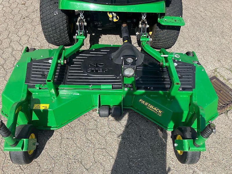 John Deere 1585 M/72" FASTBACK