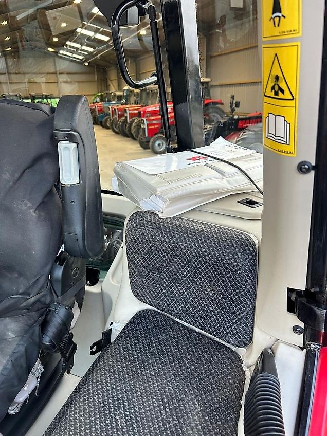 Massey Ferguson 7719S