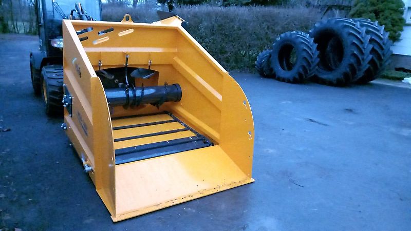 VDMJ Günstiger Strohverteiler WSB-140V Einstreumaschine Ballenauflöser