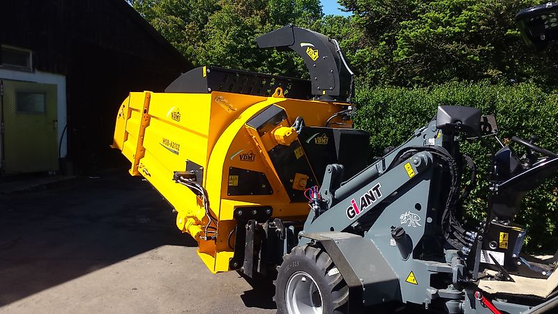 VDMJ Einstreumaschine WSB-A210Z Strohverteiler Radlader Teleskoplader