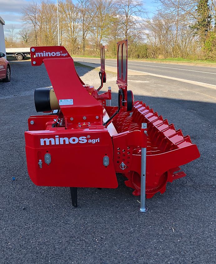 Minos Agri Kreiselegge Wein,-Obstbau M-DRAM-1750-AM mit Packerwalze