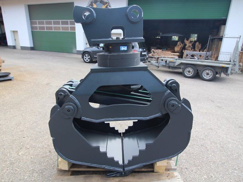 Menzi Muck UG 12 Universalgreifer Sortiergreifer