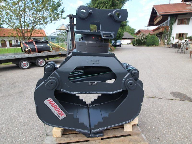 Menzi Muck UG 12 Universalgreifer Sortiergreifer