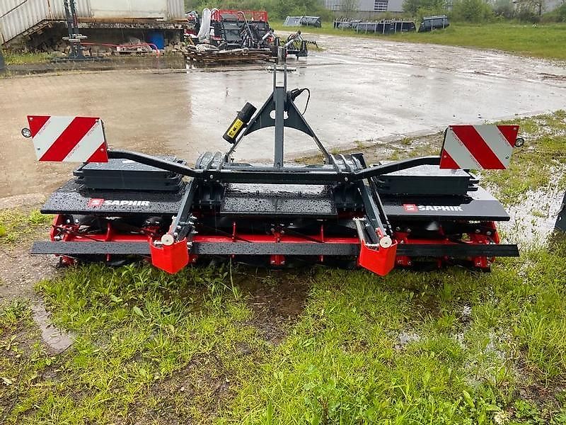 Saphir Messerwalze Sinuscut 300 mit Impulsschiene und Gewichten