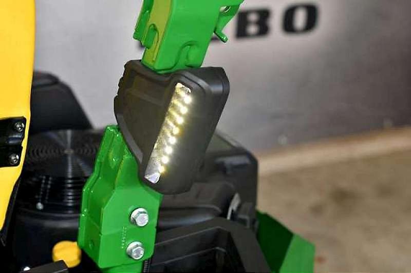 John Deere ZTRAK Z545R MIT HOCH