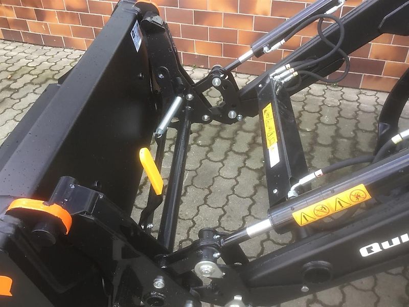 Solis 26 HST Kabine Panther