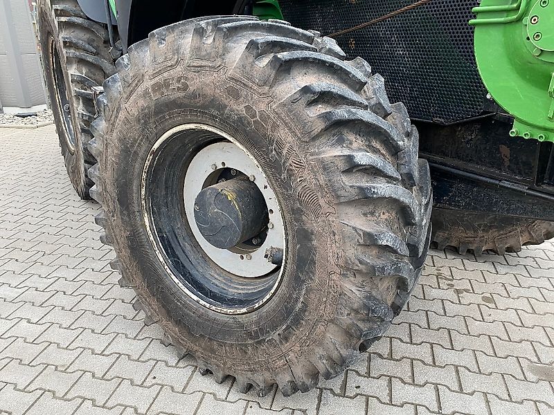 John Deere 6175R mit Ritter Forstumbau