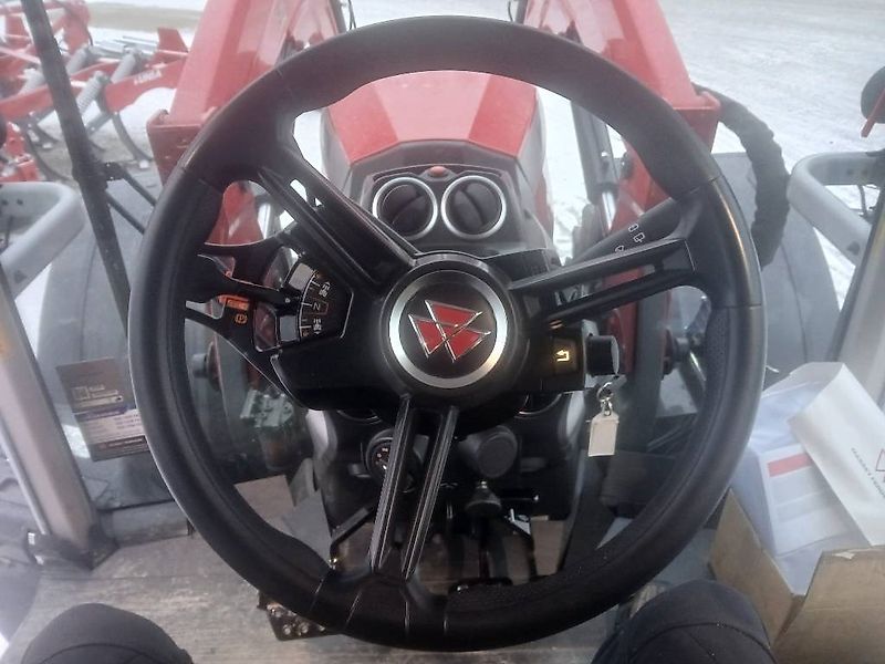 Massey Ferguson 8S305 Dyna Vt Exclusive Xtra