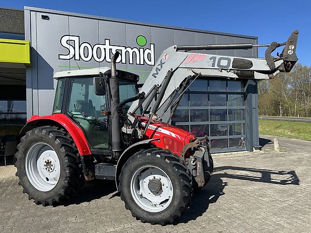 Massey Ferguson 5445 Dyna-4