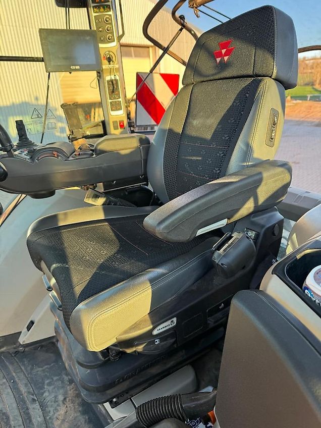 Massey Ferguson MF 8735 S Dyna VT