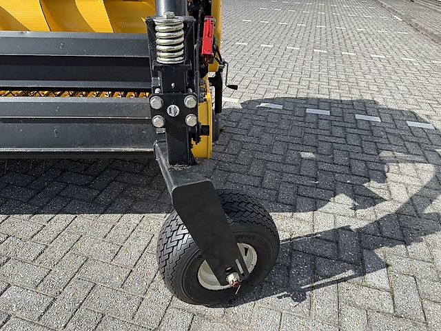 New Holland 300FPE Gras Pickup