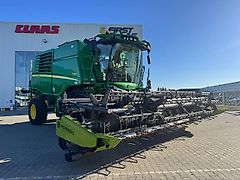 John Deere T560