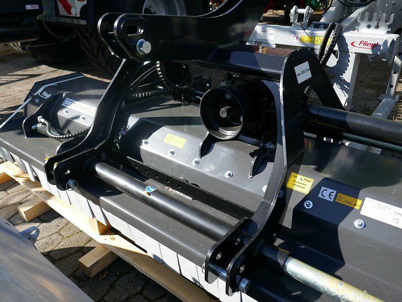 Fliegl Mulcher Tornado 2750