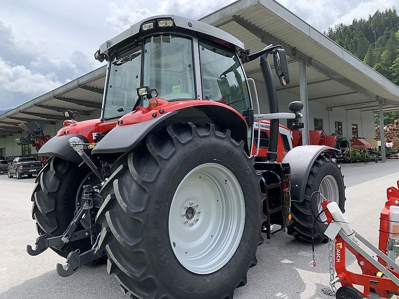 Massey Ferguson MF 6S.135 Dyna-6 Efficient