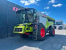 Claas Lexion 8800 4WD