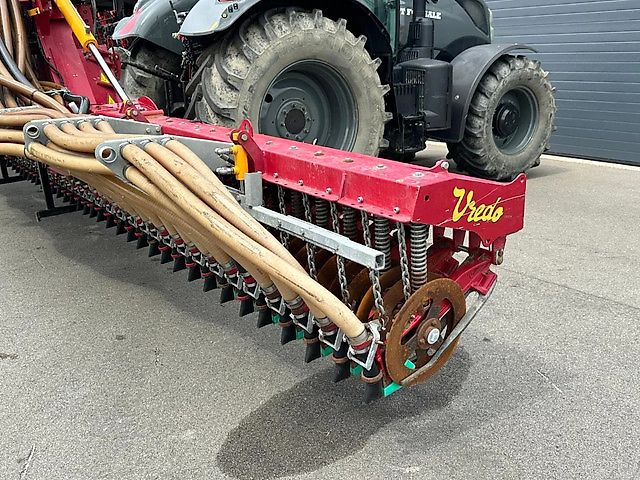 Vredo ZB3 8750 zodenbemester