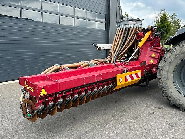 Vredo ZB3 8750 zodenbemester