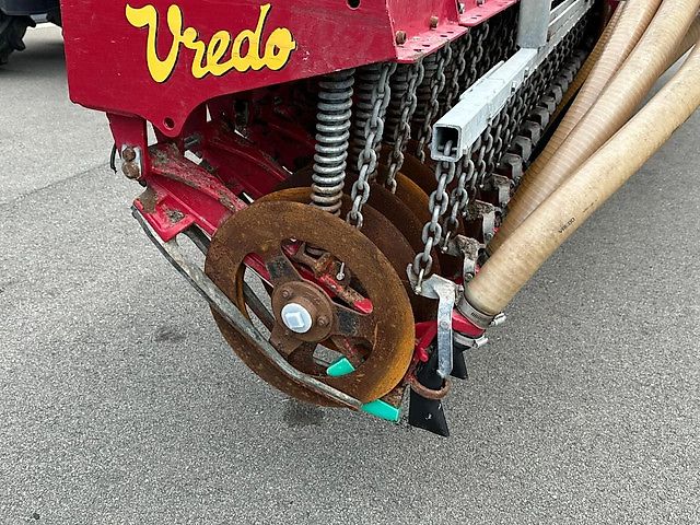 Vredo ZB3 8750 zodenbemester