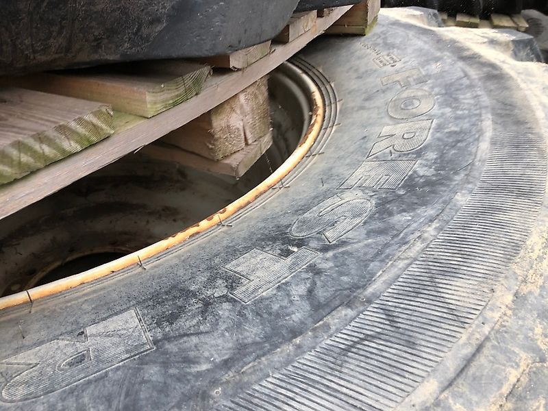 New Holland KUP, Forsträder, New Holland FR