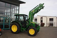 John Deere 5075M