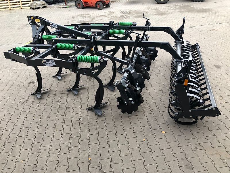 Agroland Mulchgrubber Flügelschare Federstahlwalze LED-Beleuchtung 3m