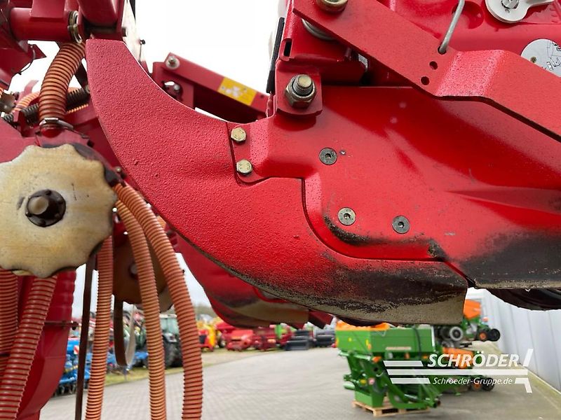 Kverneland ACCORD OPTIMA E-DRIVE