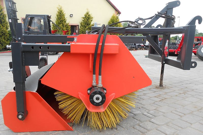 Metal-Technik Kehrmaschine/ Sweeper/ Zamiatarka 2,4*M / Barredora 2.4*M