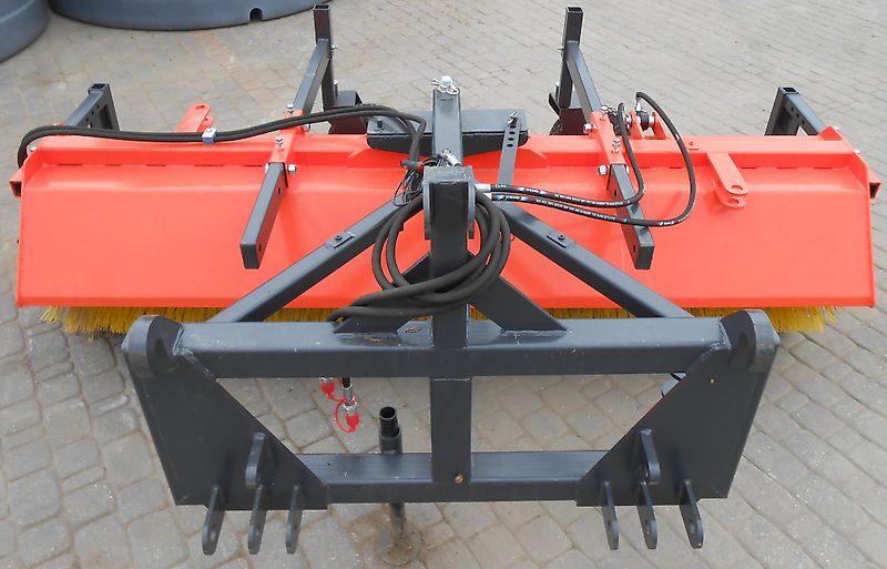 Metal-Technik Kehrmaschine/ Sweeper/ Zamiatarka 2,4*M / Barredora 2.4*M