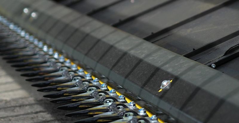 Honey Bee ST 18 - BANDSCHWADMÄHWERK