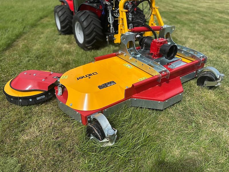 Carraro Antonio Carraro Infinity TR 5800 Solarparkmäher Kommunalschlepper stufenloses Getriebe Spezialtraktoren Solarpark Hangschlepper Bergschlepper Lohnunternehmen Ilmer Sichelmäher