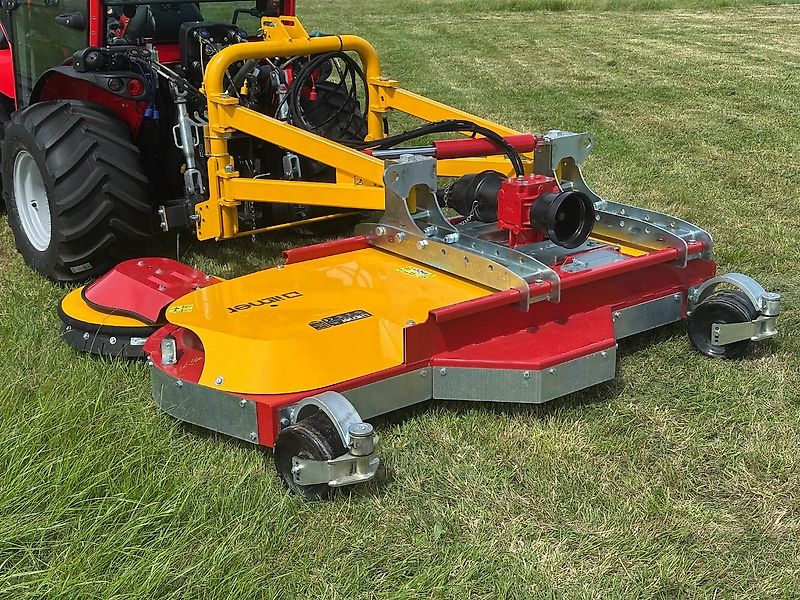 Carraro Antonio Carraro Infinity TR 5800 Solarparkmäher Kommunalschlepper stufenloses Getriebe Spezialtraktoren Solarpark Hangschlepper Bergschlepper Lohnunternehmen Ilmer Sichelmäher