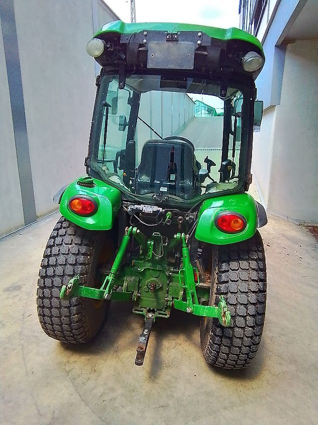 John Deere 3045R Schlepper Traktor Kommunal