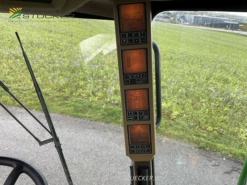 John Deere T560 HillMaster mit 620R und Rapstisch