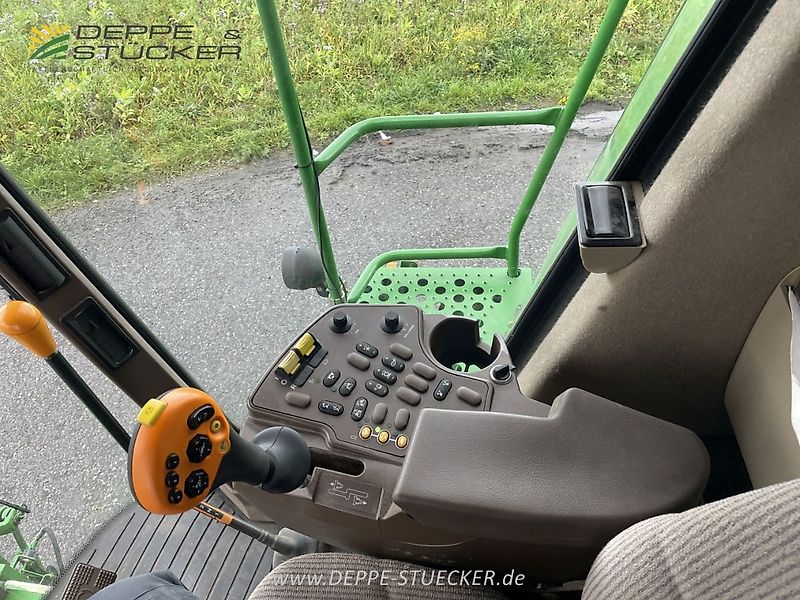 John Deere T560 HillMaster mit 620R und Rapstisch
