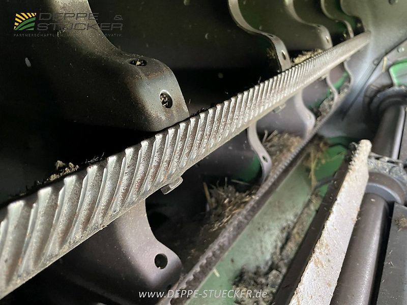 John Deere T560 HillMaster mit 620R und Rapstisch