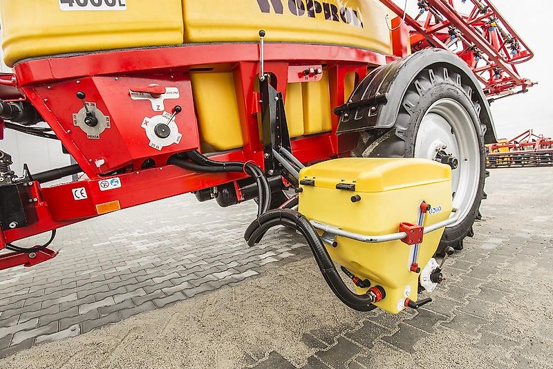 Woprol Feldspritze / Sprayer / Pulvérisateur / Irroratrice trainata / Pulverizador remolcado/ Прицепной опрыскиватель / Opryskiwacz 4000 l / 21 m