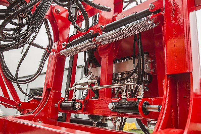 Woprol Feldspritze / Sprayer / Pulvérisateur / Irroratrice trainata / Pulverizador remolcado/ Прицепной опрыскиватель / Opryskiwacz 4000 l / 21 m