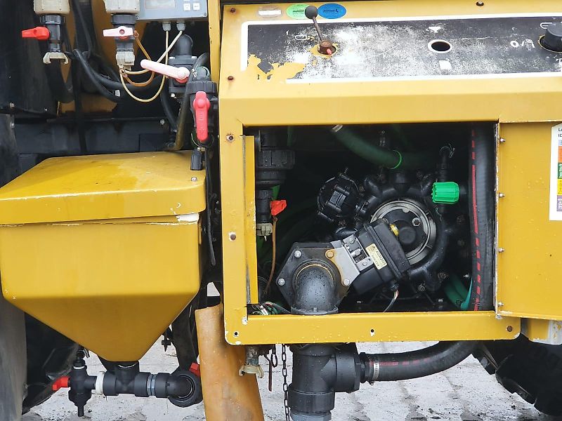 Challenger Rogator 618 A