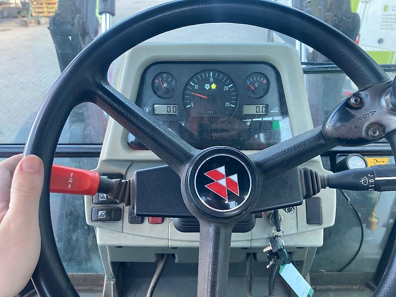 Massey Ferguson 5445