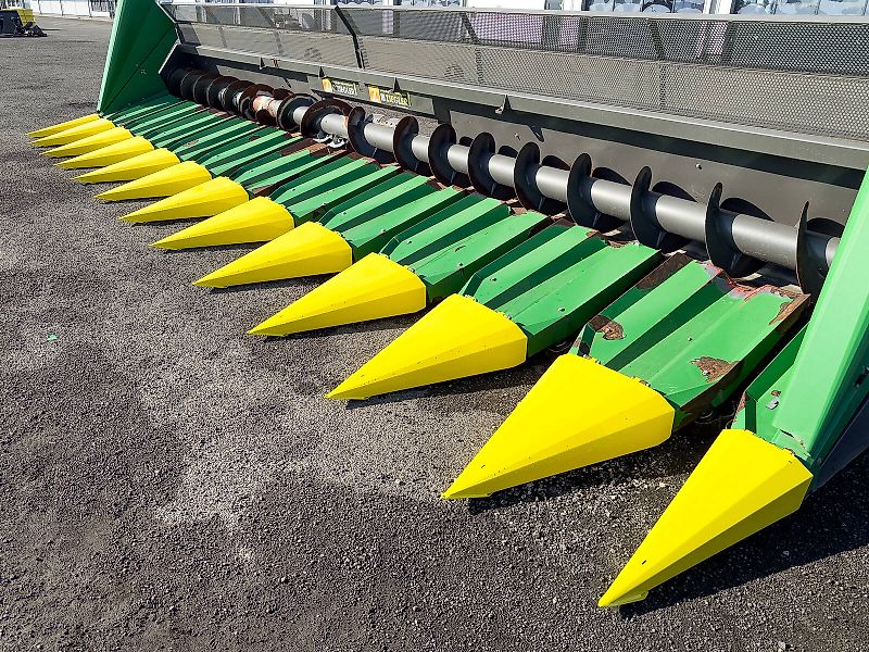 Ziegler Sunflower Champion 12R John Deere 12 row sunflower header, 75 cm row distance, for John Deere S and T combines