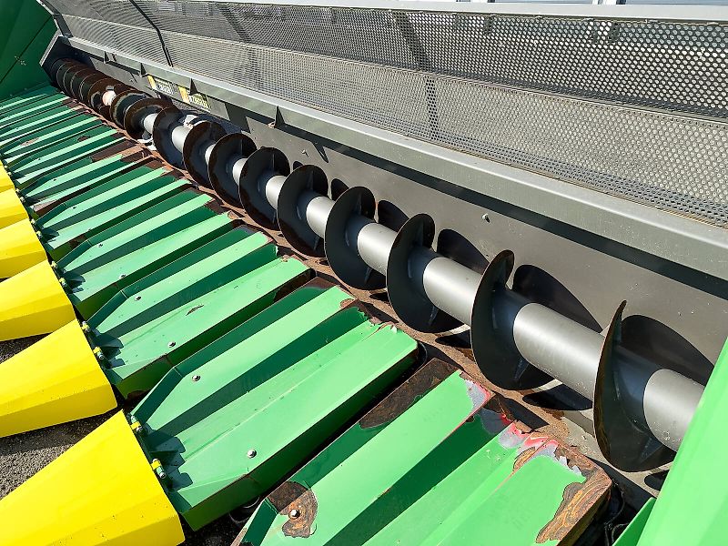 Ziegler Sunflower Champion 12R John Deere 12 row sunflower header, 75 cm row distance, for John Deere S and T combines