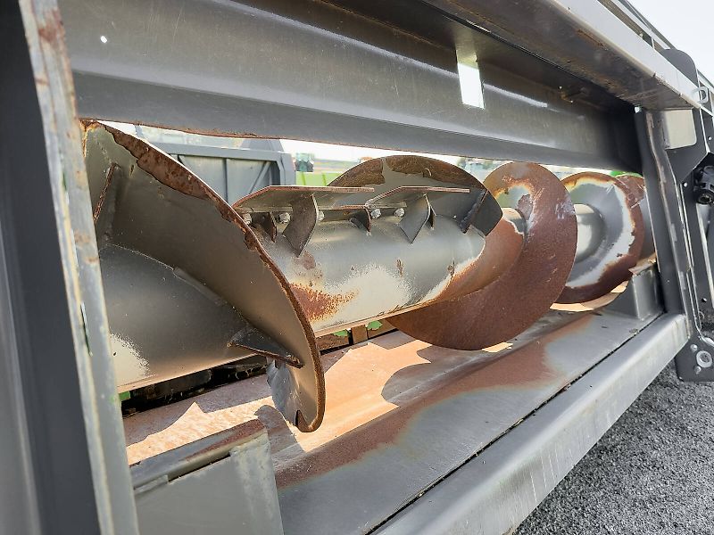 Ziegler Sunflower Champion 12R John Deere 12 row sunflower header, 75 cm row distance, for John Deere S and T combines