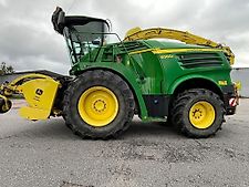 John Deere 8300
