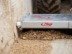 Fliegl Kehrbesen Löwe 2,50m verzinkt Besen