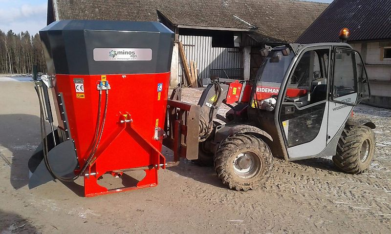 Minos Agri Futtermischwagen T-DYKM 2,0