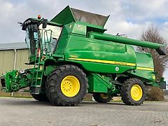 John Deere T560i
